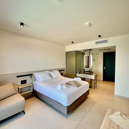 Eleia Seafront Rooms & Villas Petra  Exterior foto
