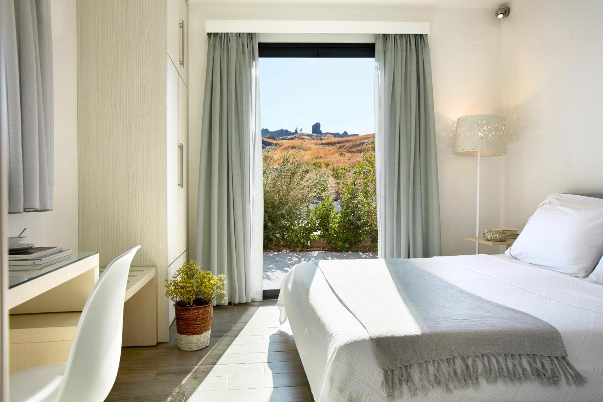 Eleia Seafront Rooms & Villas Petra  Exterior foto
