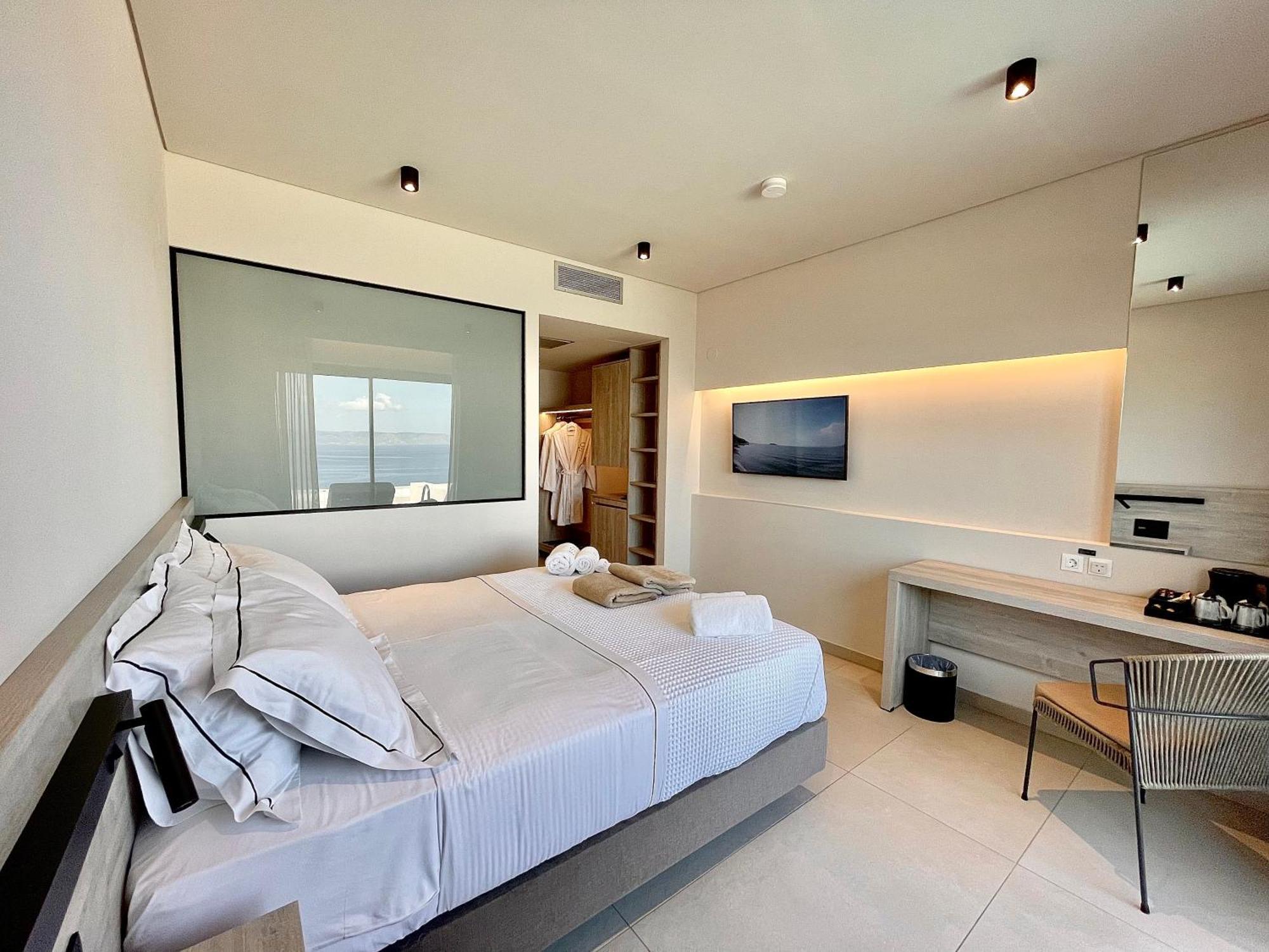 Eleia Seafront Rooms & Villas Petra  Exterior foto