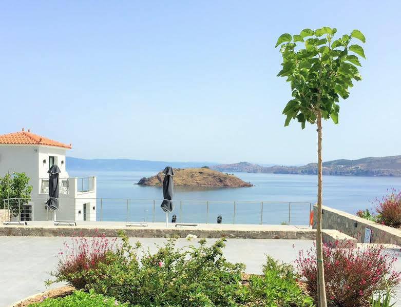 Eleia Seafront Rooms & Villas Petra  Exterior foto