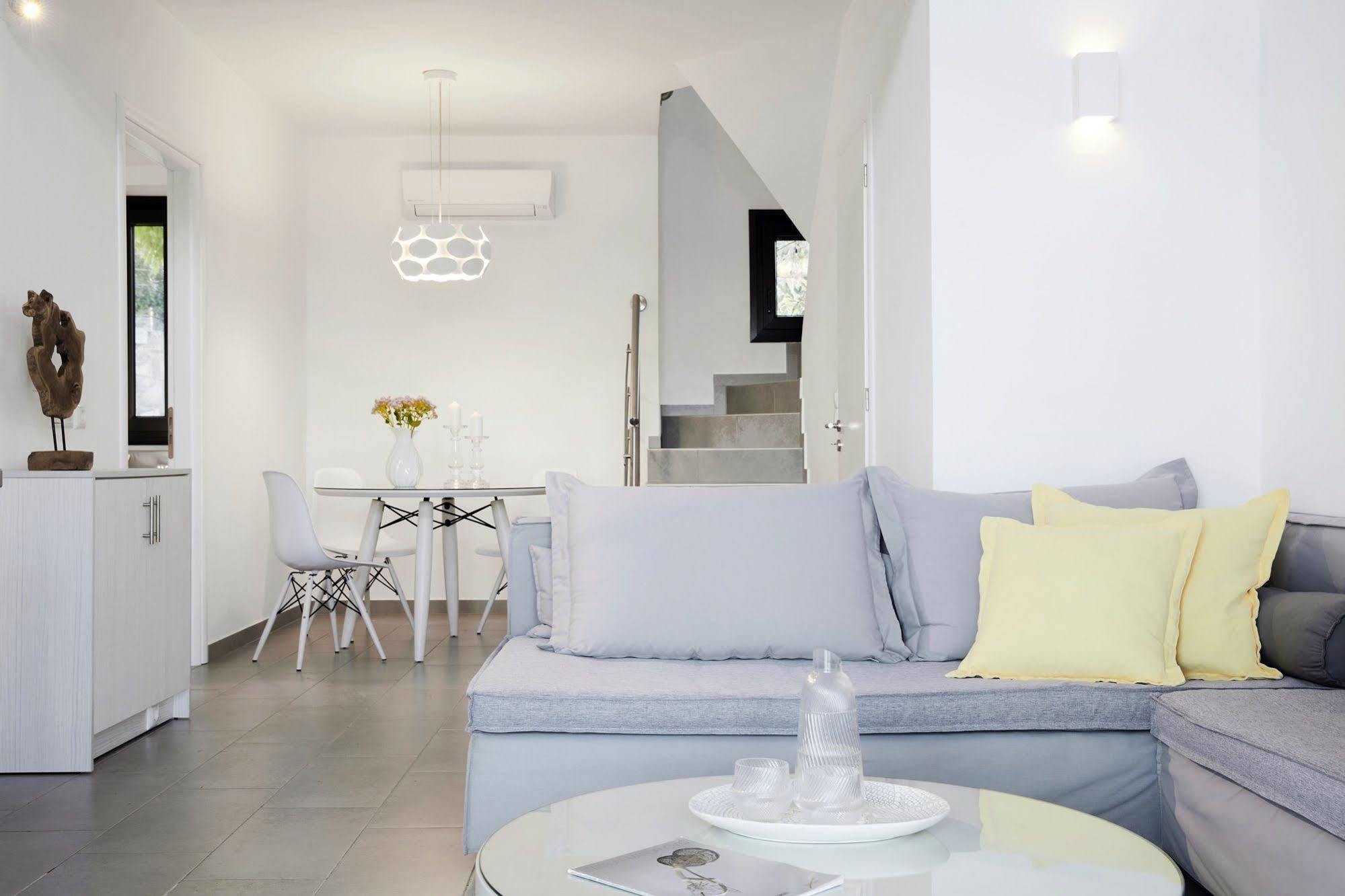 Eleia Seafront Rooms & Villas Petra  Exterior foto